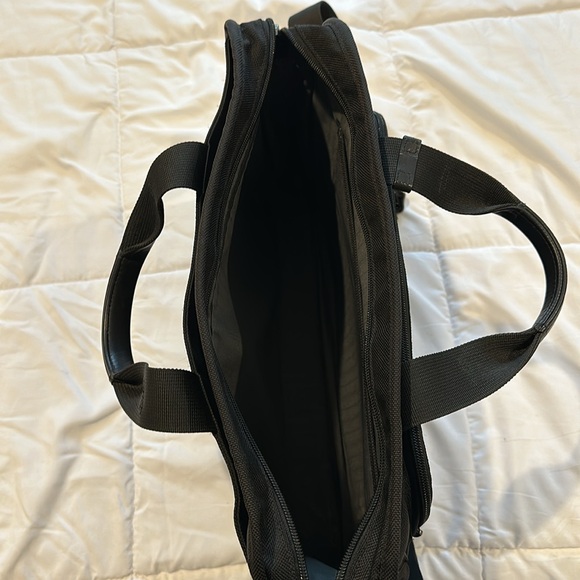 Tumi Nylon & Leather briefcase bag - Picture 2 of 4